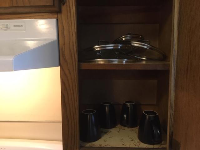Fully Furnished Two Bedroom Apartment ロートン エクステリア 写真